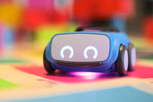 Découvre la robotique avec Sphero Indi (15 mars 2026)